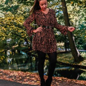 Sukienka falbanki zebra