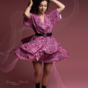 sukienka zwiewna falbanki róż fuksja