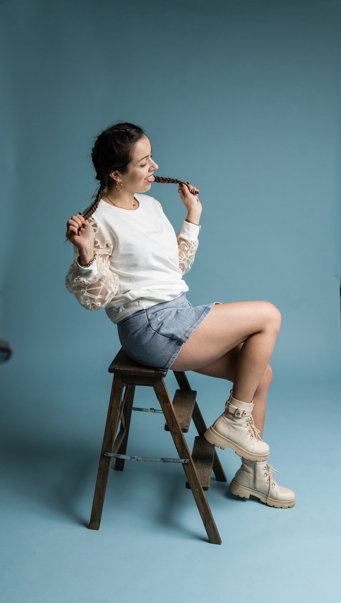 Jeansowe spodenki z zakładką - obrazek 8