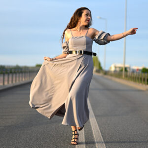 Sukienka szara GLAMOUR